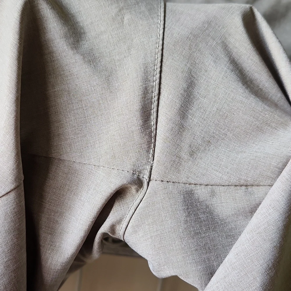 PGA Tour Shorts‎ Men's sz 38 tan golf
